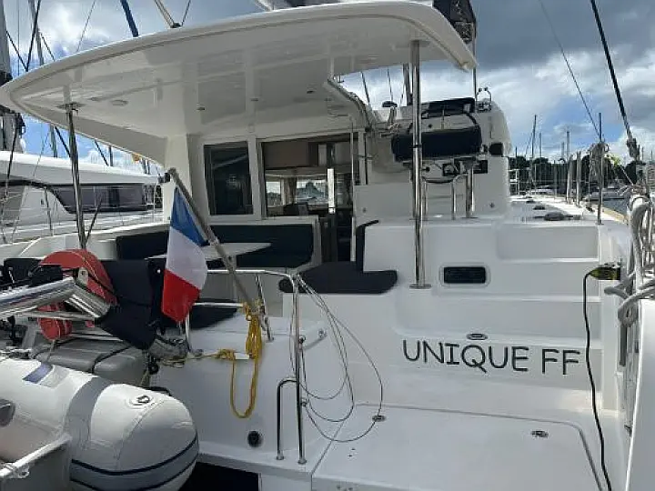 Lagoon 40 - Exterior Image 3