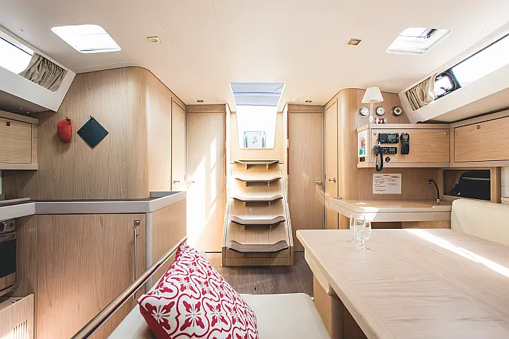 Sun Odyssey 519 - bagno