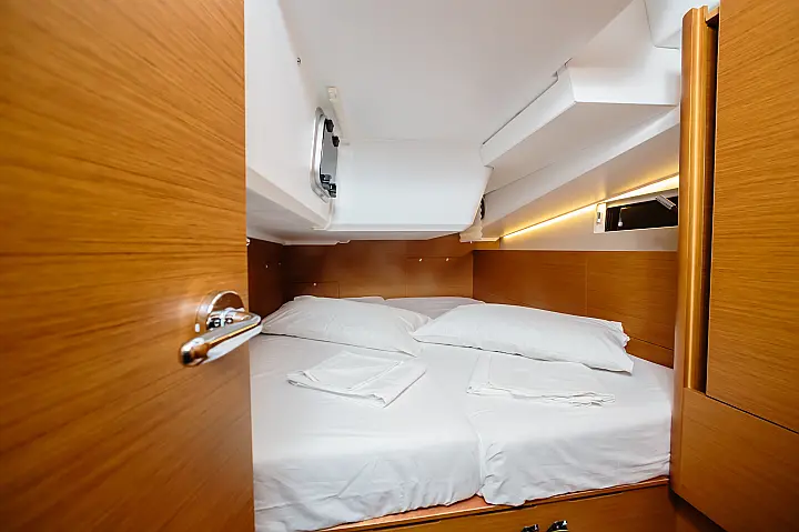 Sun Odyssey 490 - cabina