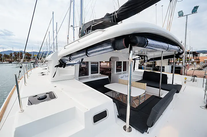 Lagoon 450 Fly - pozzetto