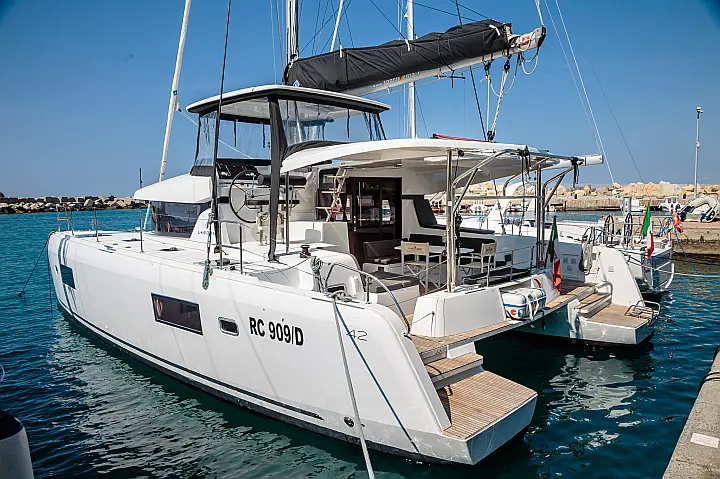Lagoon 42 - 