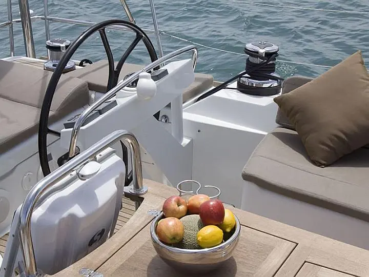 Jeanneau 57 - 