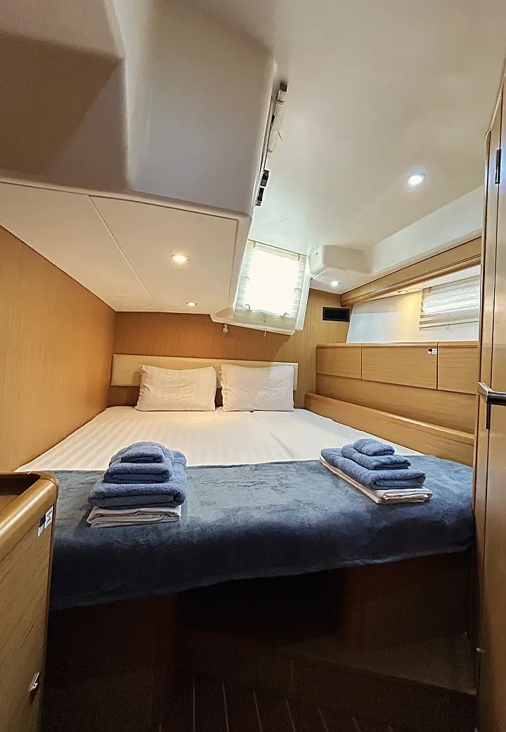 Jeanneau 57 - 