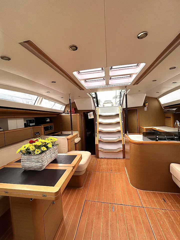 Jeanneau 57 - 
