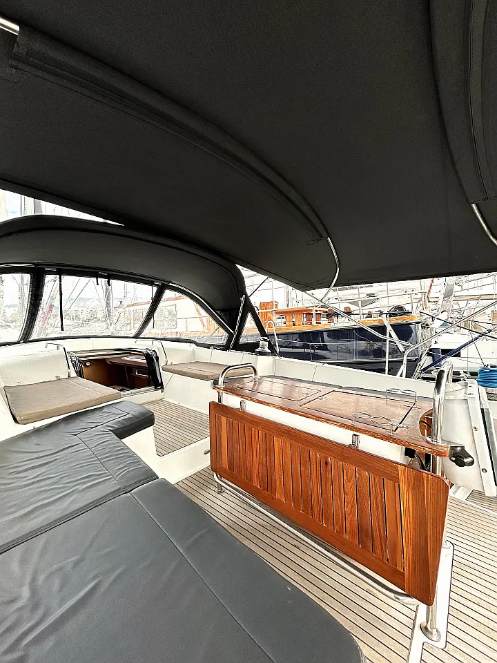 Jeanneau 57 - 