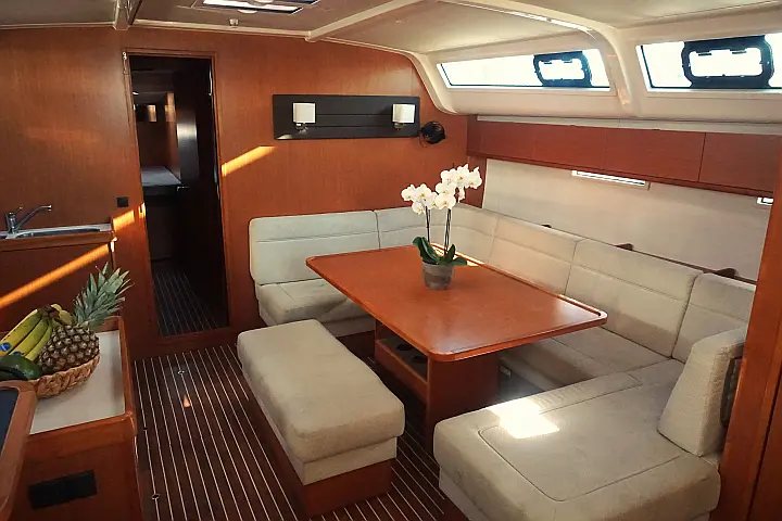 Bavaria Cruiser 51 - 