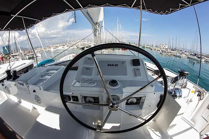 Lagoon 450 F - 