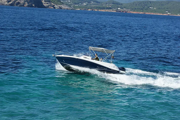 Glastron GT 225 - 