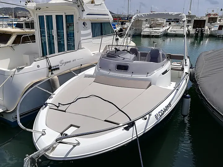 Glastron GT 225 - 