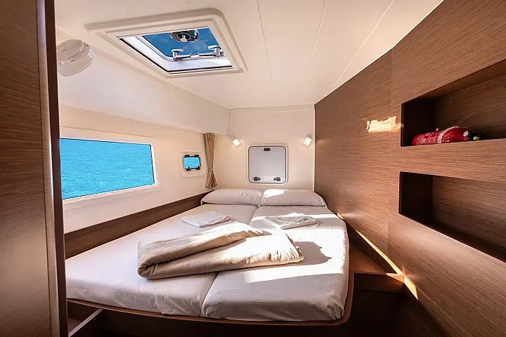 Lagoon 42 - 