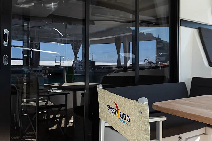 Lagoon 42 - 