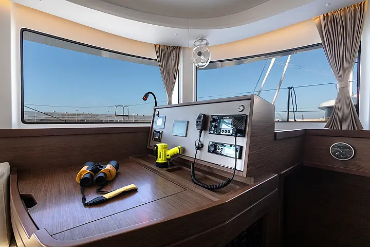 Lagoon 42 - 