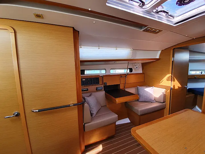 Sun Odyssey 33i - 