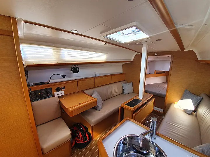 Sun Odyssey 33i - 