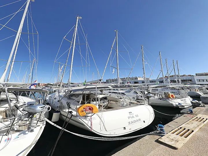 Bavaria Cruiser 40 - 