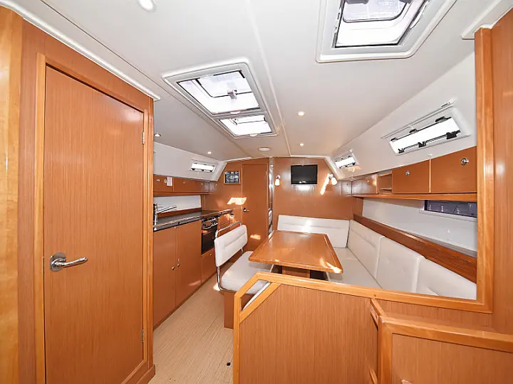 Bavaria Cruiser 40 - 