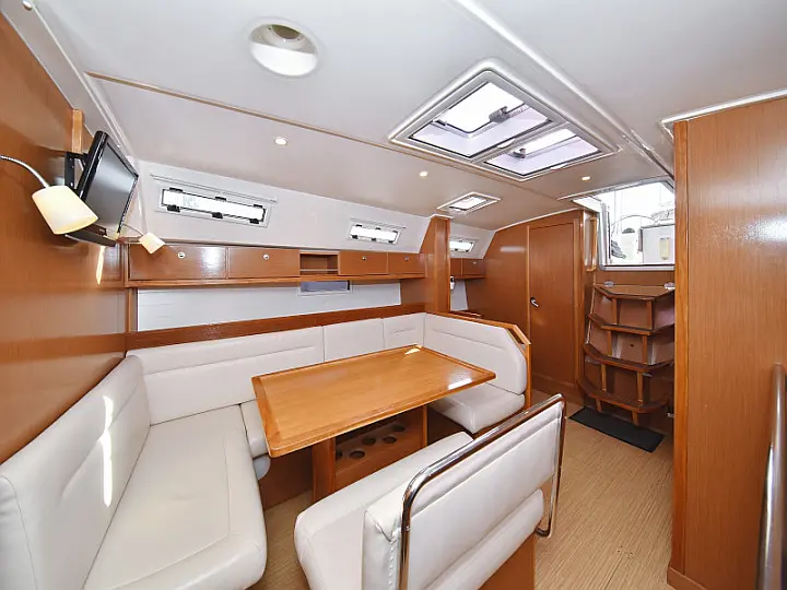 Bavaria Cruiser 40 - 