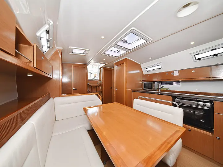Bavaria Cruiser 40 - 