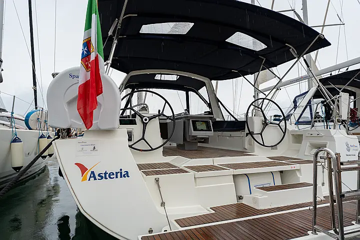 Oceanis 45 - Boat
