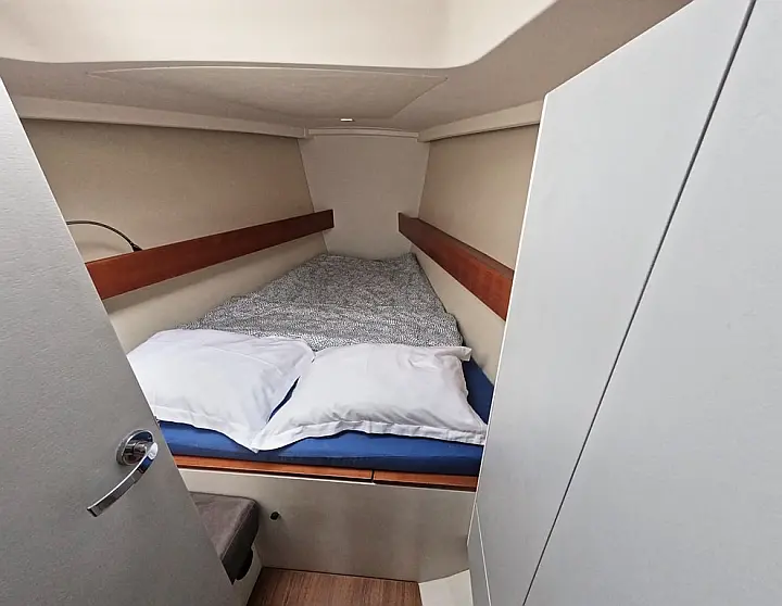 Salona 44 - 
