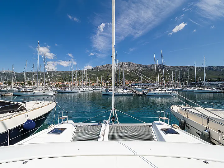 Lagoon 42 - 