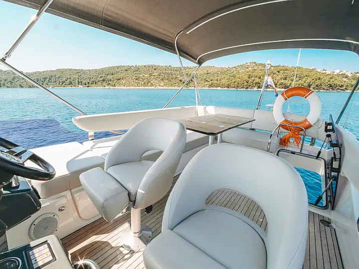 Bavaria R40 FLY - 