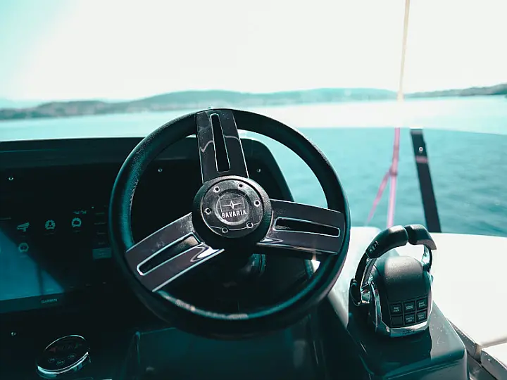 Bavaria R40 FLY - 