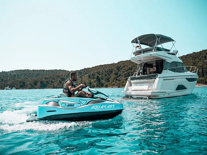 Bavaria R40 FLY - 