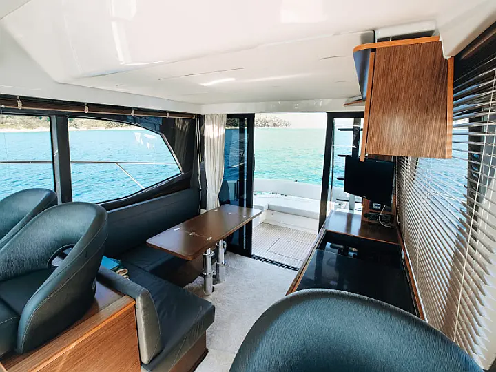 Bavaria R40 FLY - 
