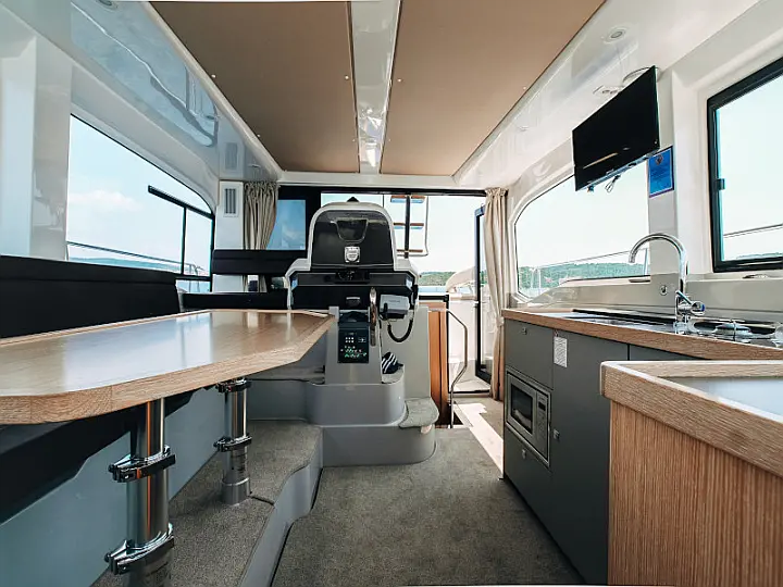 Bavaria E40 Fly - 