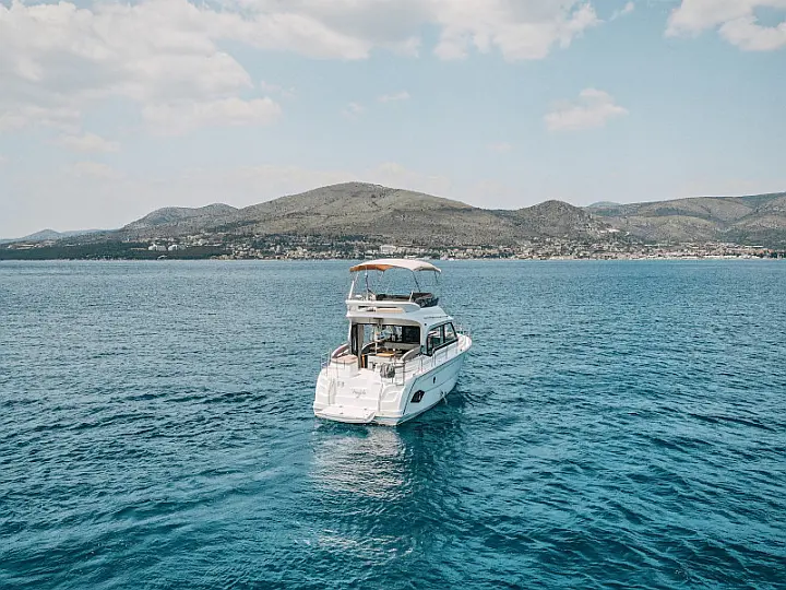 Bavaria E40 Fly - 