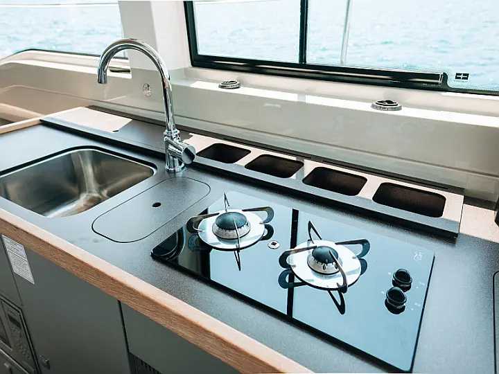 Bavaria E40 Fly - 