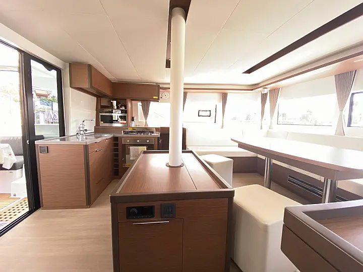 Lagoon 50 - 