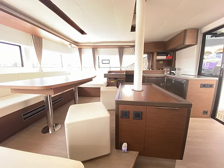 Lagoon 50 - 
