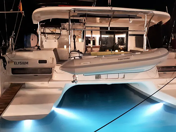 Lagoon 42 - 