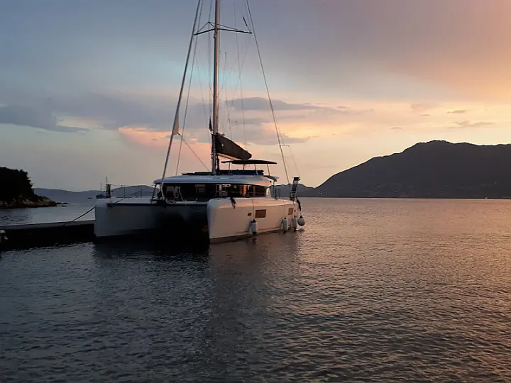 Lagoon 42 - 