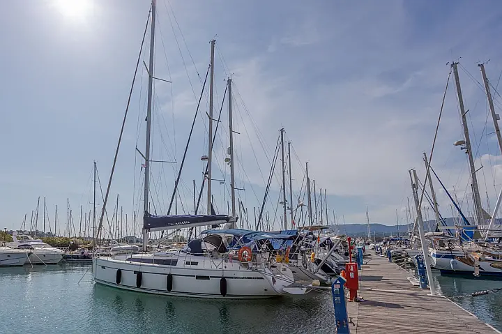 Bavaria Cruiser 41 - 