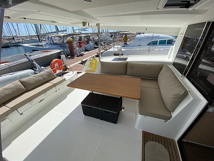 Lucia 40 - 