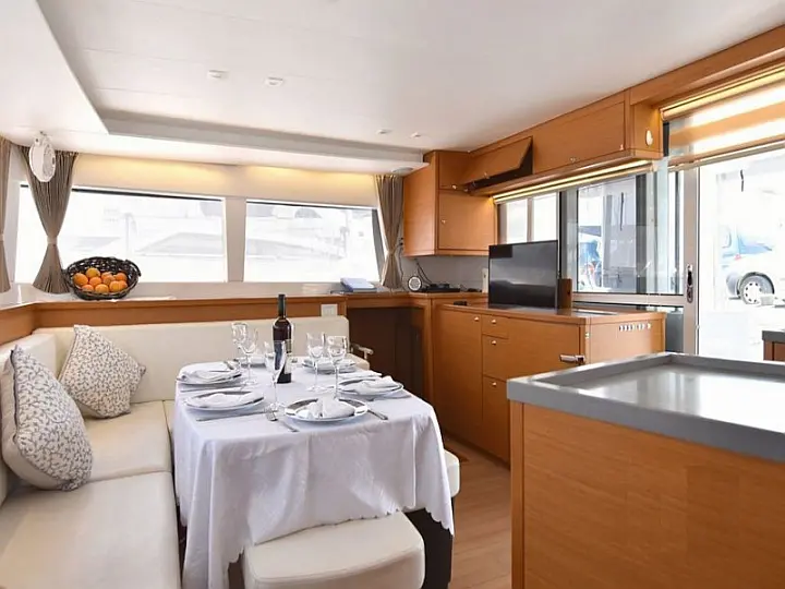 Lagoon 450  Flybridge - 