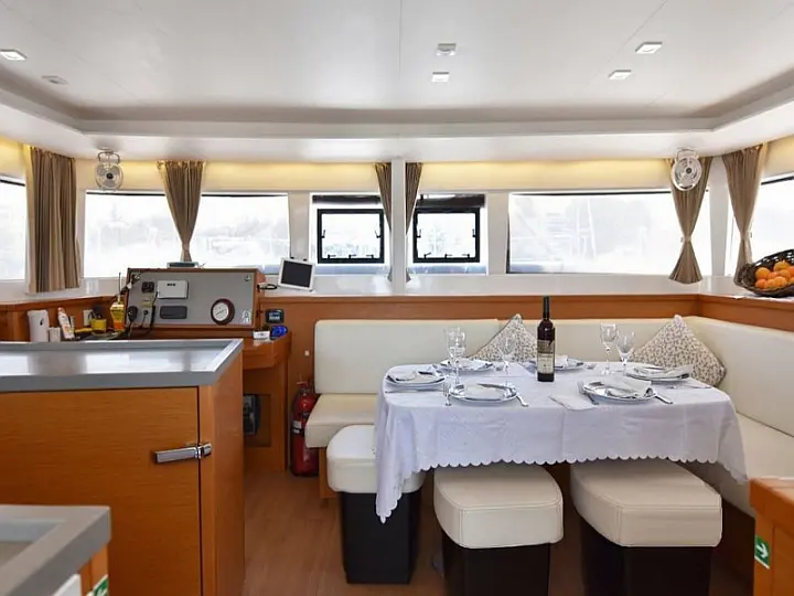 Lagoon 450  Flybridge - 