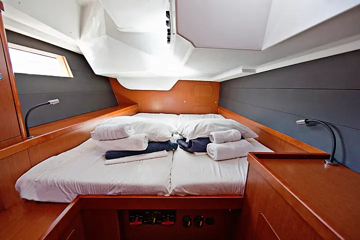 Beneteau Oceanis 48 - 