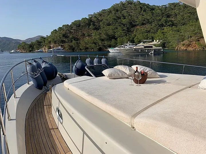 SES Yacht Trawler 55 - 