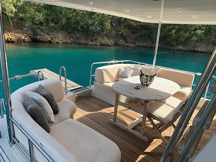 SES Yacht Trawler 55 - 