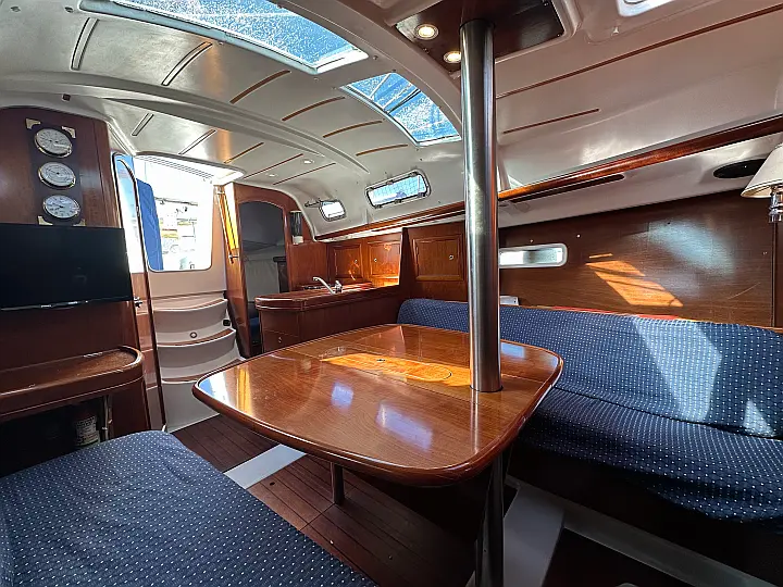 Oceanis 323 Clipper - 
