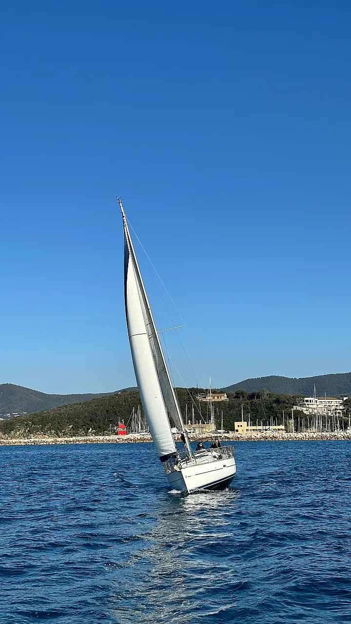 Oceanis 323 Clipper - 