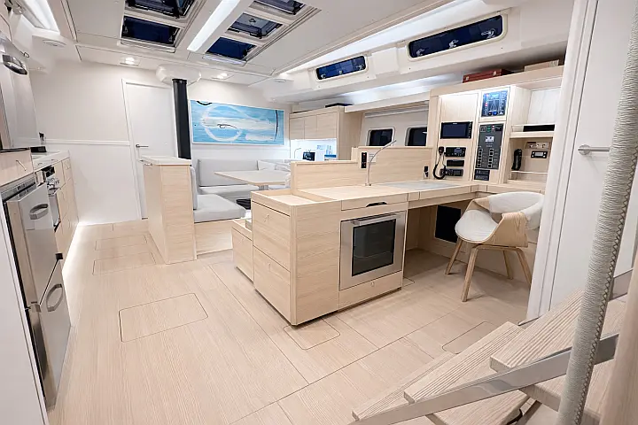 Hanse custom Italian sea group - 