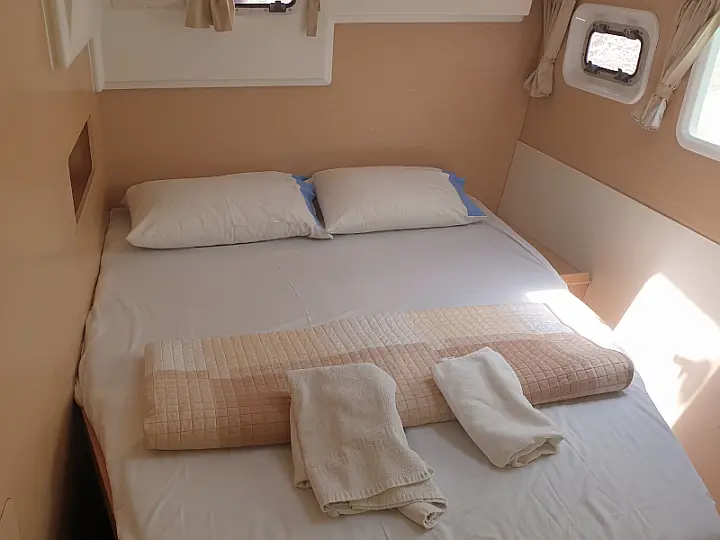Lagoon 400  - 