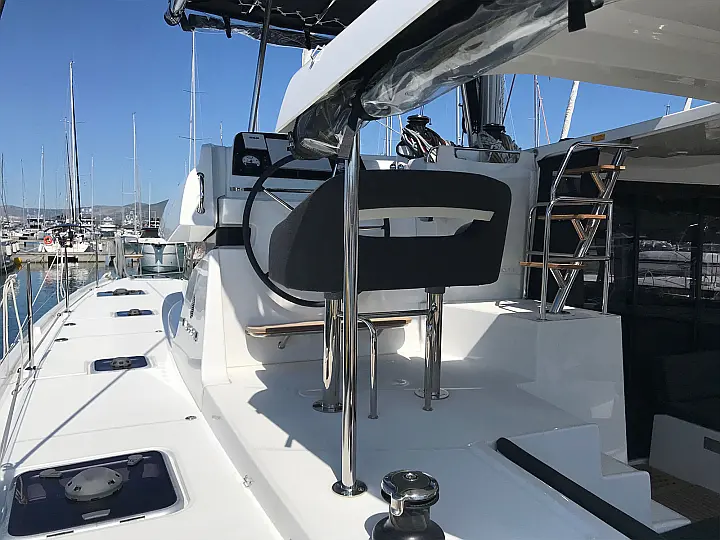 Lagoon 42 owner version - 
