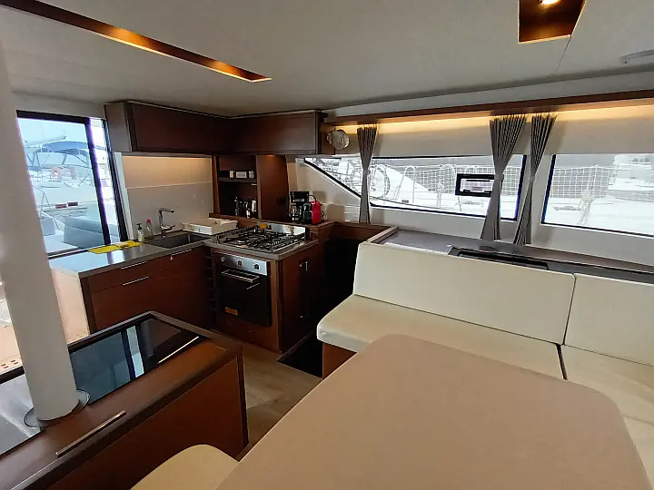 Lagoon 50 - 