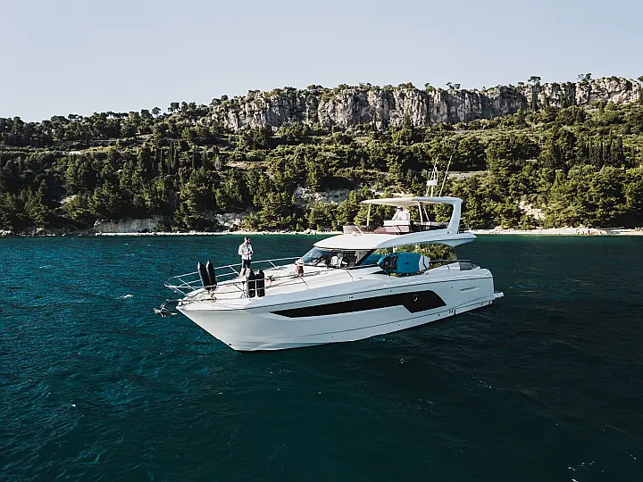Prestige 590 Fly - 